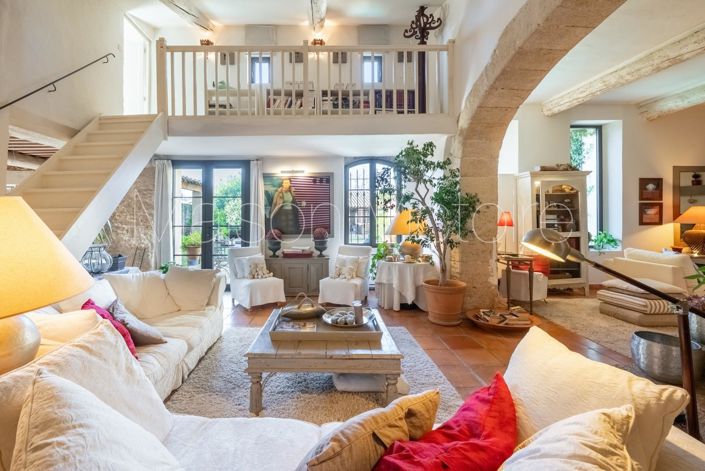 Image No.11-3 Bed House for sale