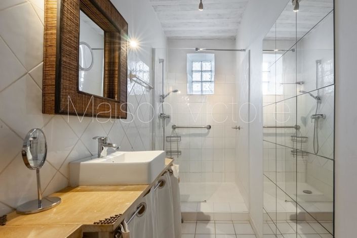 Image No.21-3 Bed House for sale