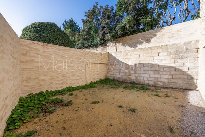 Image No.15-5 Bed House for sale