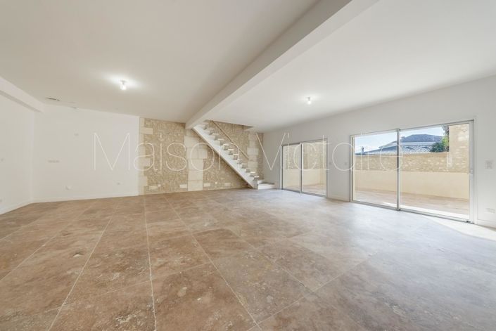 Image No.2-5 Bed House for sale