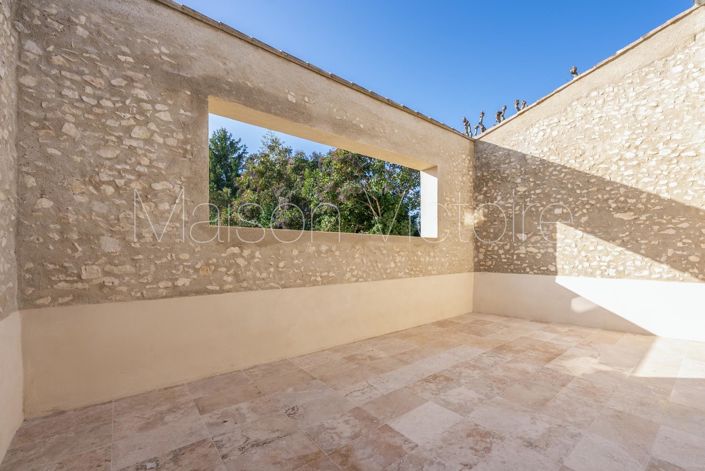 Image No.3-5 Bed House for sale