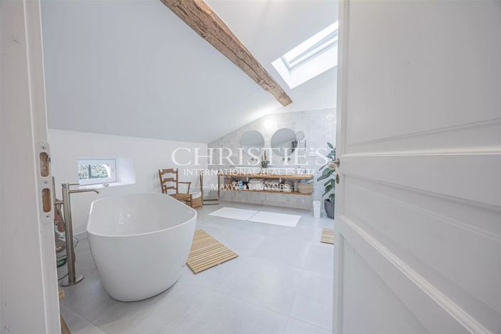 Image No.13-4 Bed House for sale