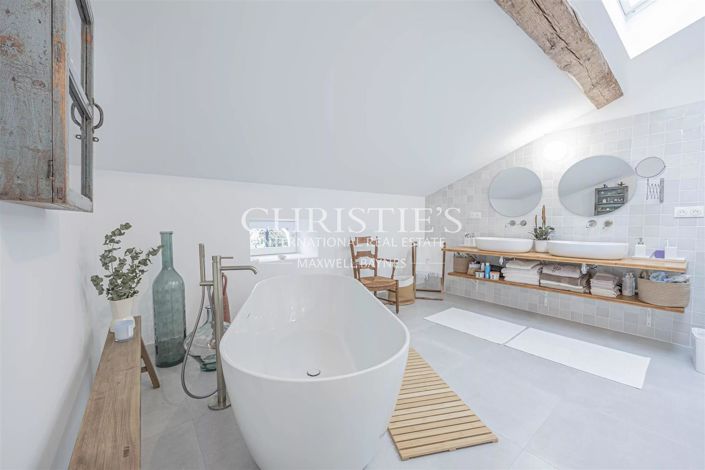 Image No.14-4 Bed House for sale