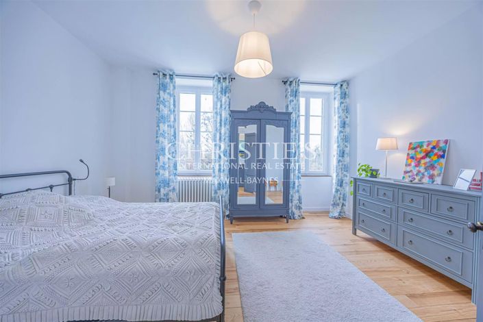 Image No.17-4 Bed House for sale