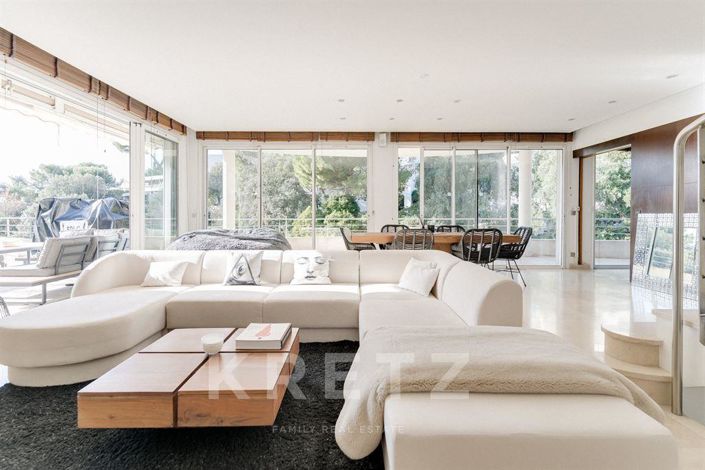 Image No.7-5 Bed House for sale