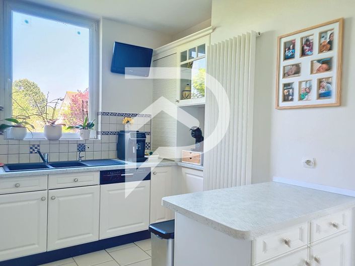 Image No.3-4 Bed House for sale