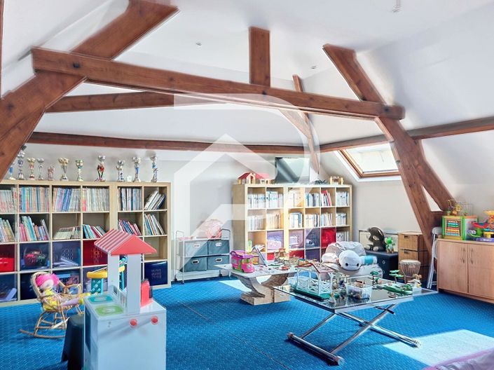 Image No.9-4 Bed House for sale