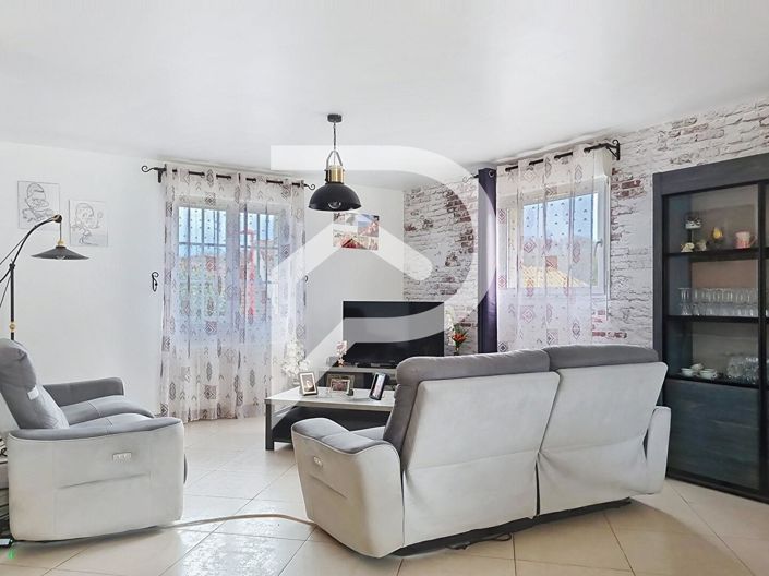 Image No.3-3 Bed House for sale