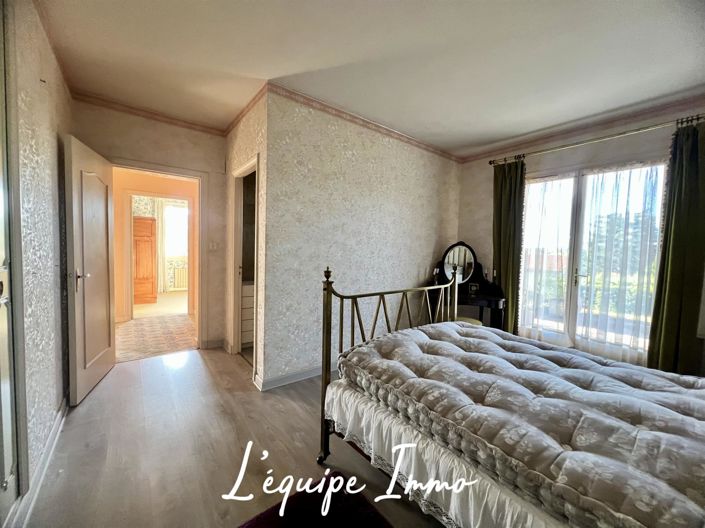 Image No.10-4 Bed House for sale