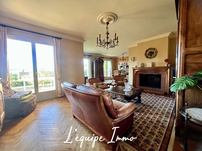 Image No.10-4 Bed House for sale