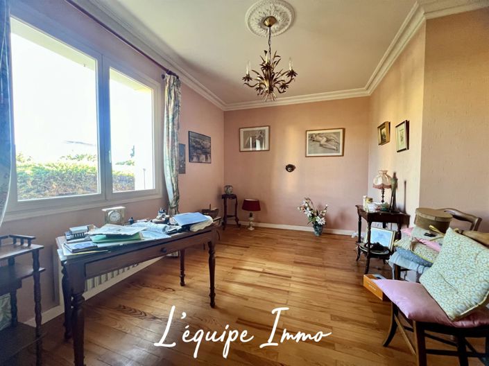 Image No.12-4 Bed House for sale