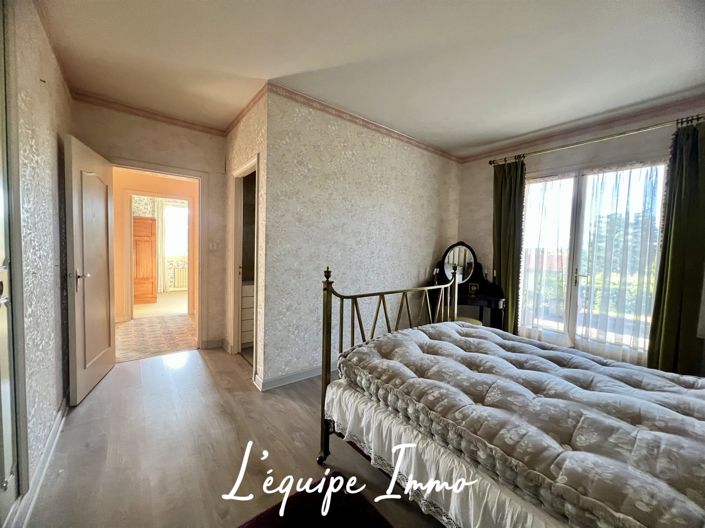 Image No.12-4 Bed House for sale