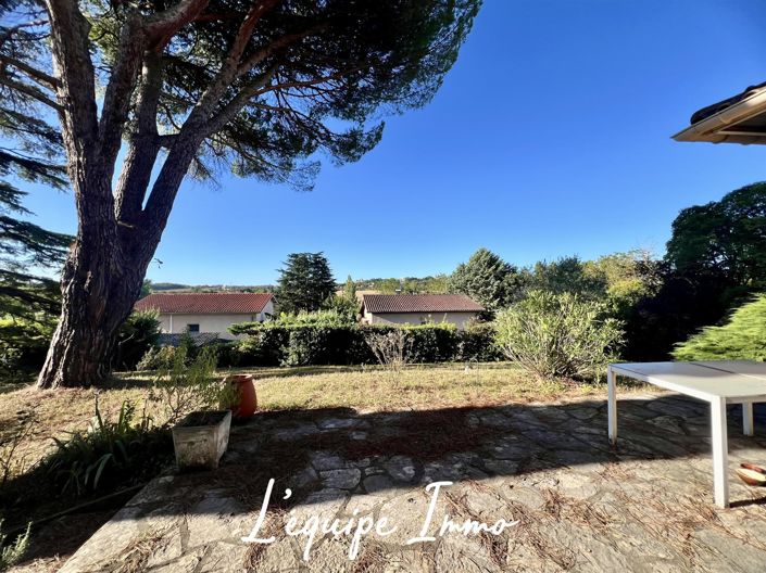 Image No.18-4 Bed House for sale