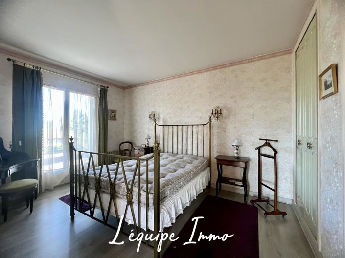 Image No.9-4 Bed House for sale