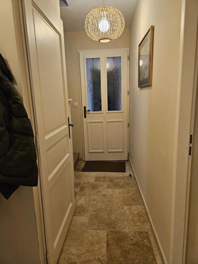 Image No.13-2 Bed House for sale