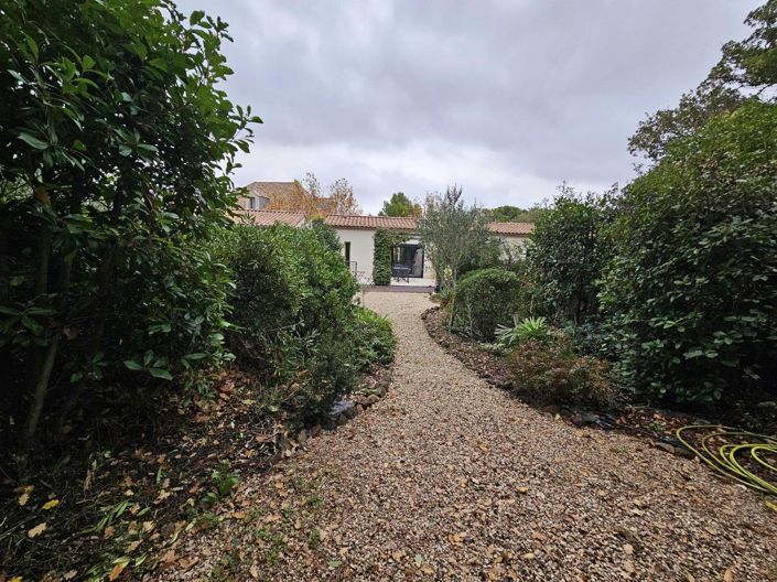 Image No.16-2 Bed House for sale