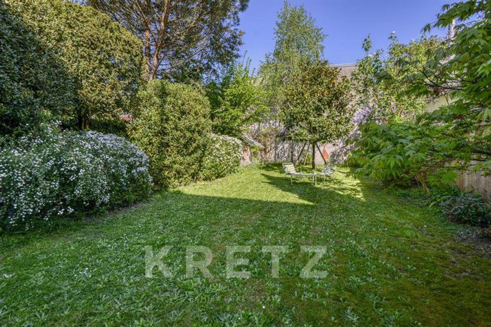 Image No.2-5 Bed House for sale