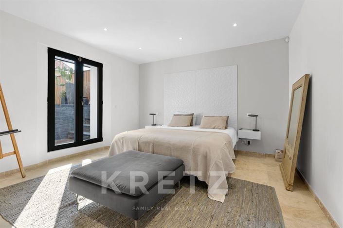 Image No.12-4 Bed House for sale