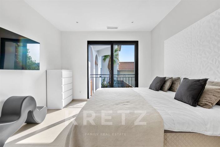 Image No.17-4 Bed House for sale