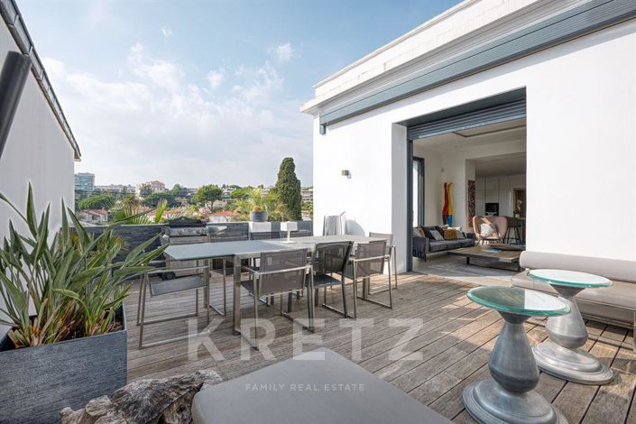 Image No.5-4 Bed House for sale