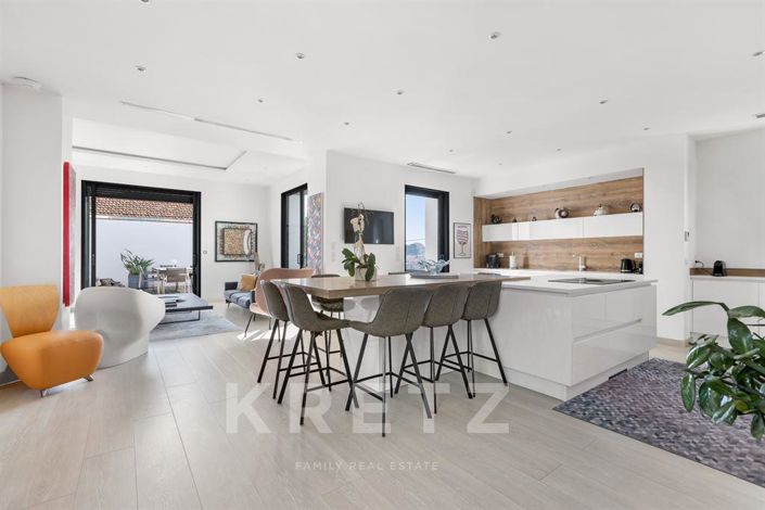 Image No.7-4 Bed House for sale