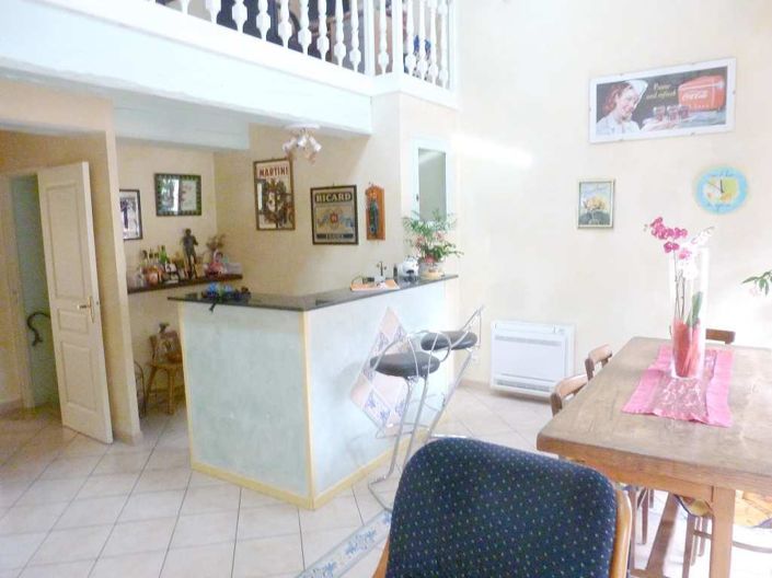 Image No.5-2 Bed House for sale