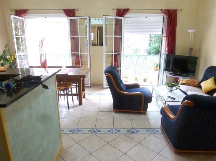 Image No.6-2 Bed House for sale