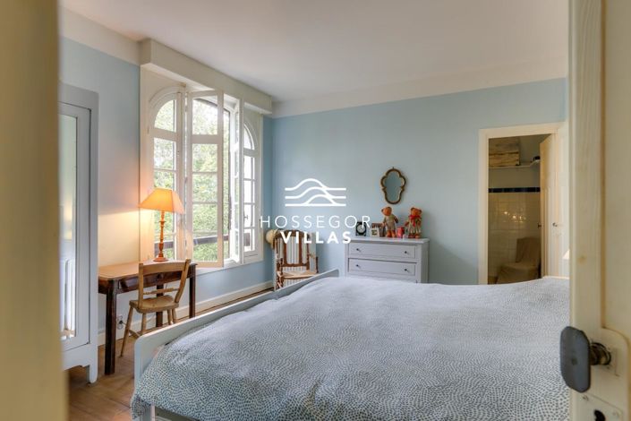 Image No.11-11 Bed House for sale