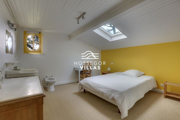 Image No.16-11 Bed House for sale