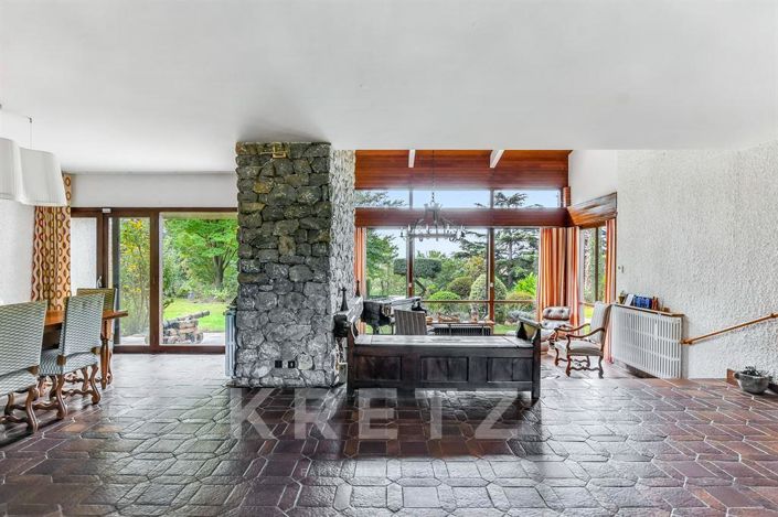 Image No.4-5 Bed House for sale