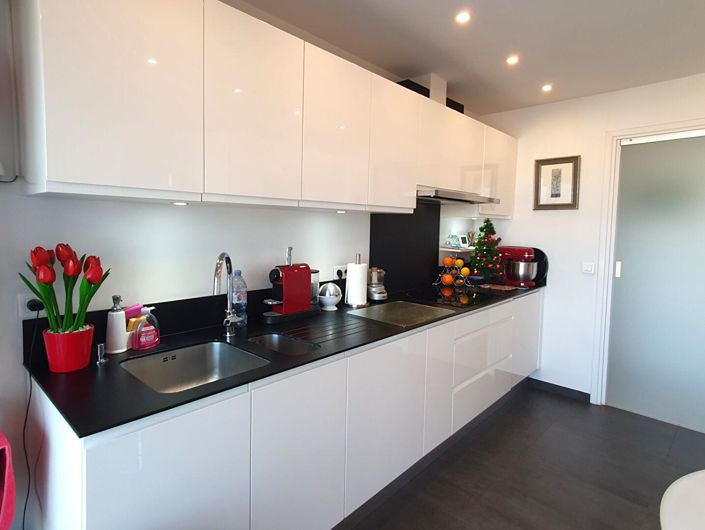 Image No.9-2 Bed Apartment for sale