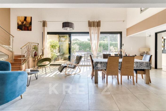 Image No.3-5 Bed House for sale