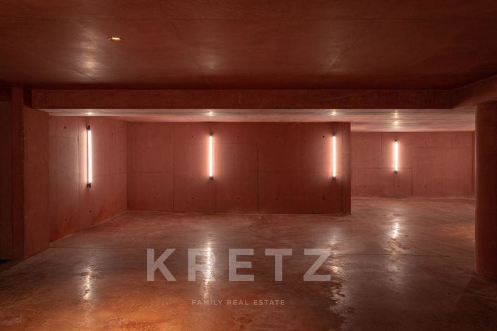 Image No.17-4 Bed Property for sale