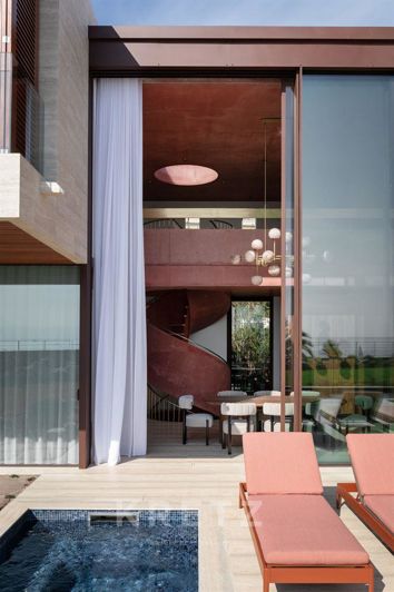 Image No.6-4 Bed Property for sale