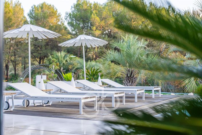 Image No.19-5 Bed House for sale