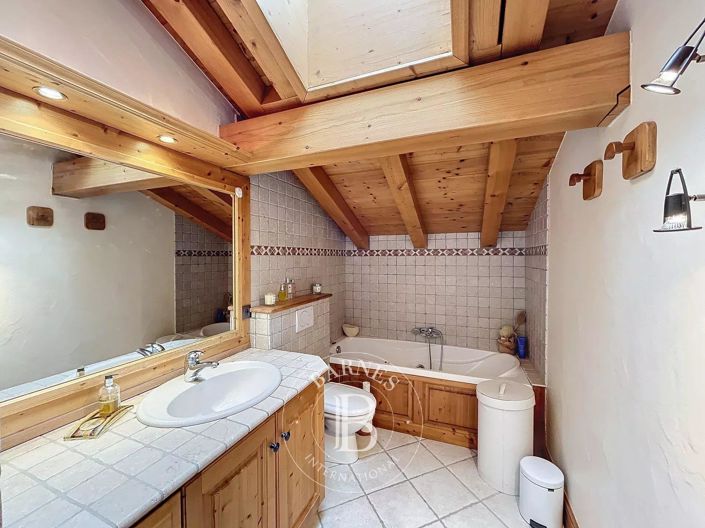 Image No.23-4 Bed House for sale