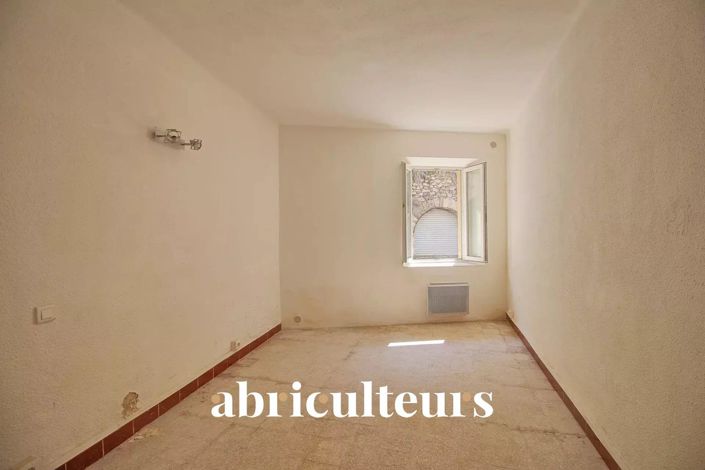 Image No.6-Apartment for sale