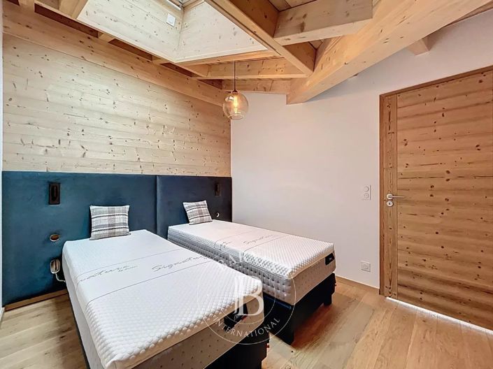 Image No.26-5 Bed Apartment for sale