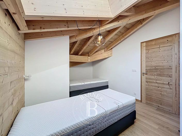 Image No.35-5 Bed Apartment for sale