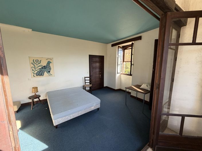 Image No.10-5 Bed House for sale