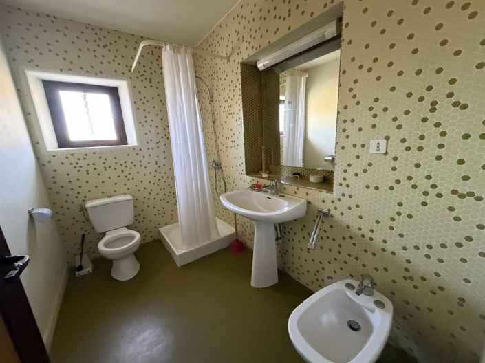 Image No.12-5 Bed House for sale