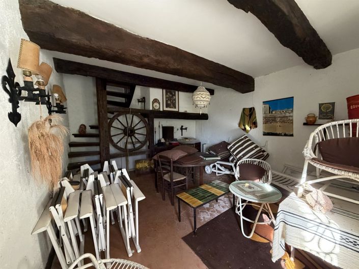 Image No.8-5 Bed House for sale