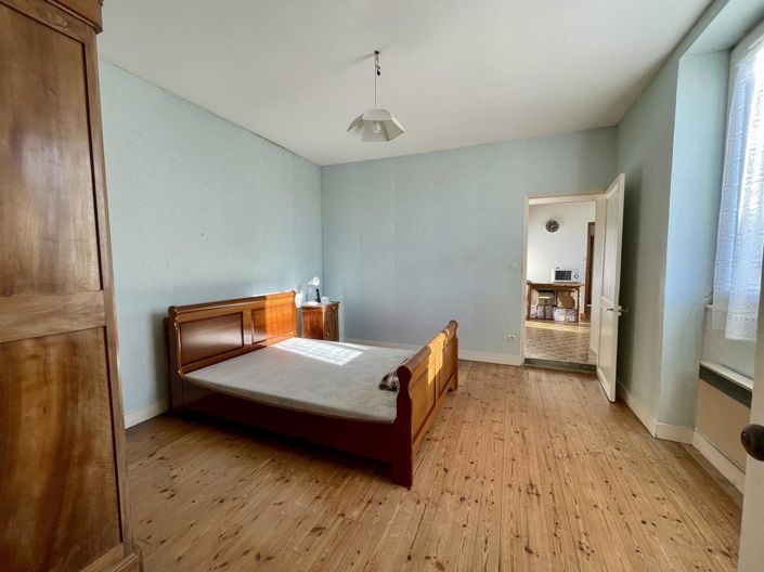 Image No.14-3 Bed House for sale