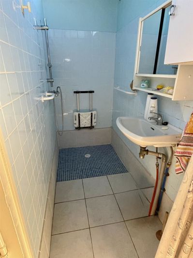 Image No.16-3 Bed House for sale