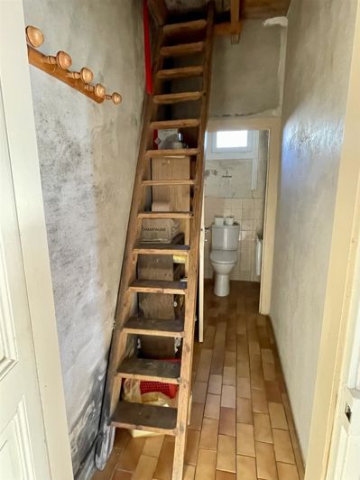 Image No.17-3 Bed House for sale