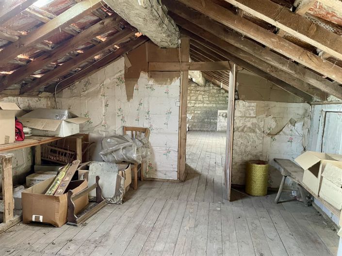 Image No.19-3 Bed House for sale