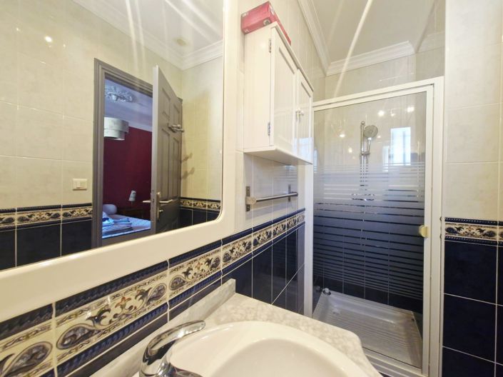 Image No.15-4 Bed House for sale