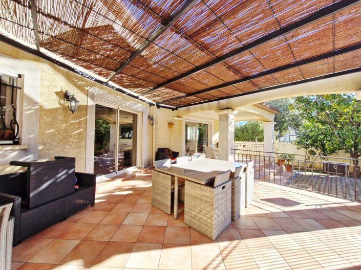 Image No.3-4 Bed House for sale