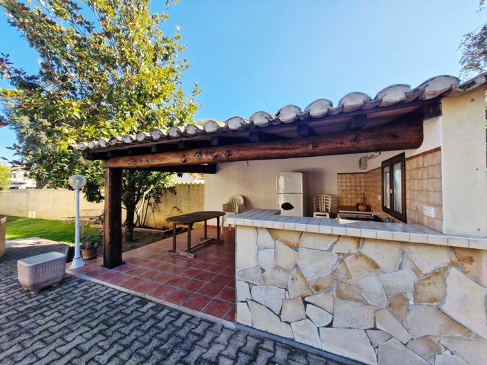 Image No.4-4 Bed House for sale