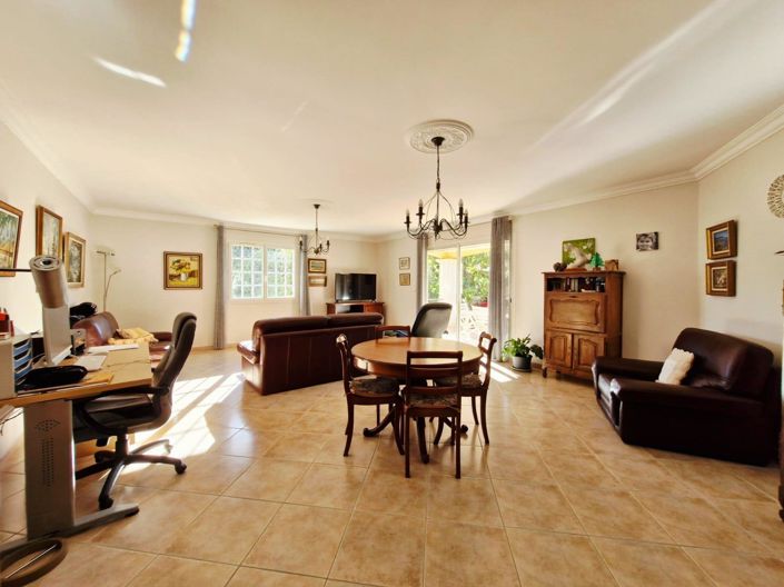 Image No.5-4 Bed House for sale